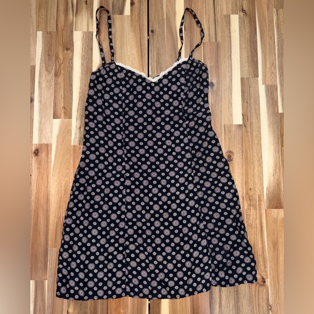 🖤Banana Republic Navy and White Patterned Fabric Mini Dress—Size Woman’s Medium